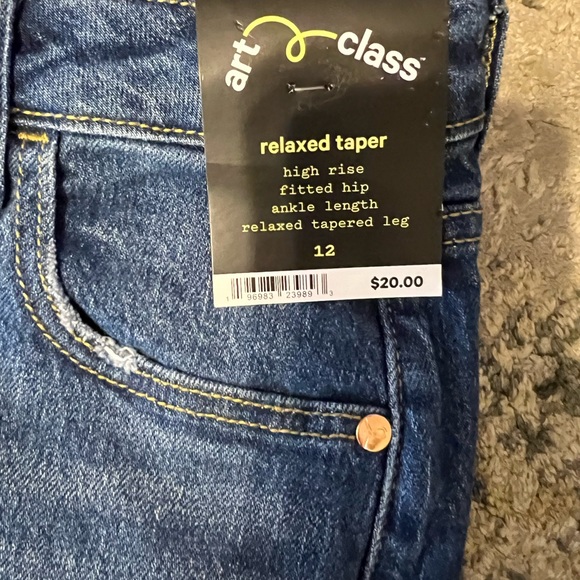 Girls Bundle Jeans (New) - Picture 2 of 12